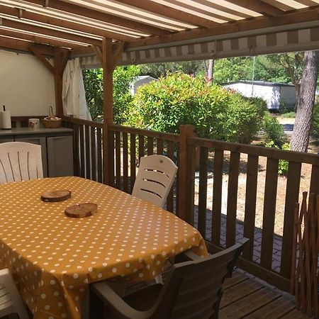 Mobil-Home 4-6 Personnes Сен-Жулиен-ан-Борн Екстериор снимка
