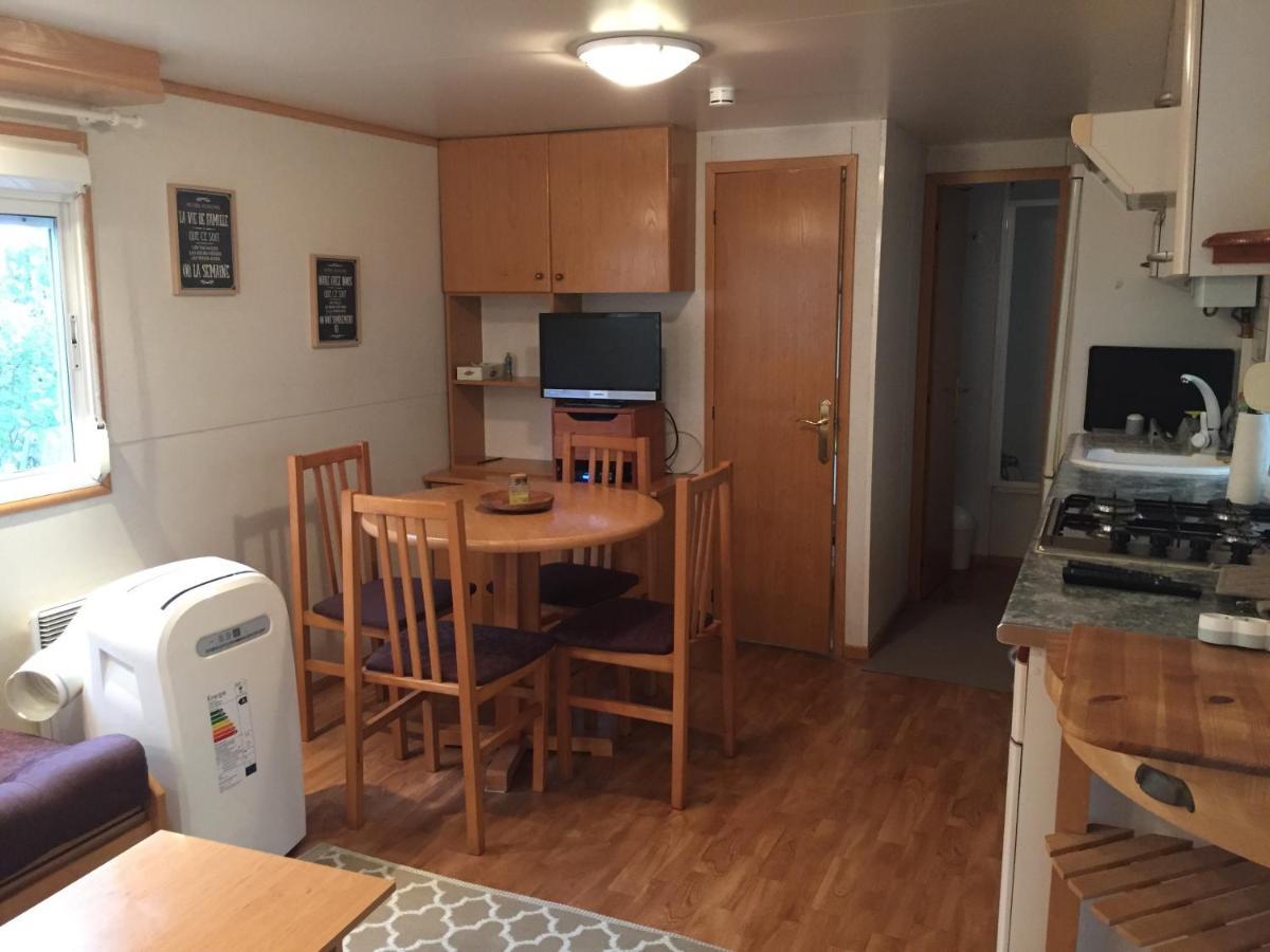 Mobil-Home 4-6 Personnes Сен-Жулиен-ан-Борн Екстериор снимка